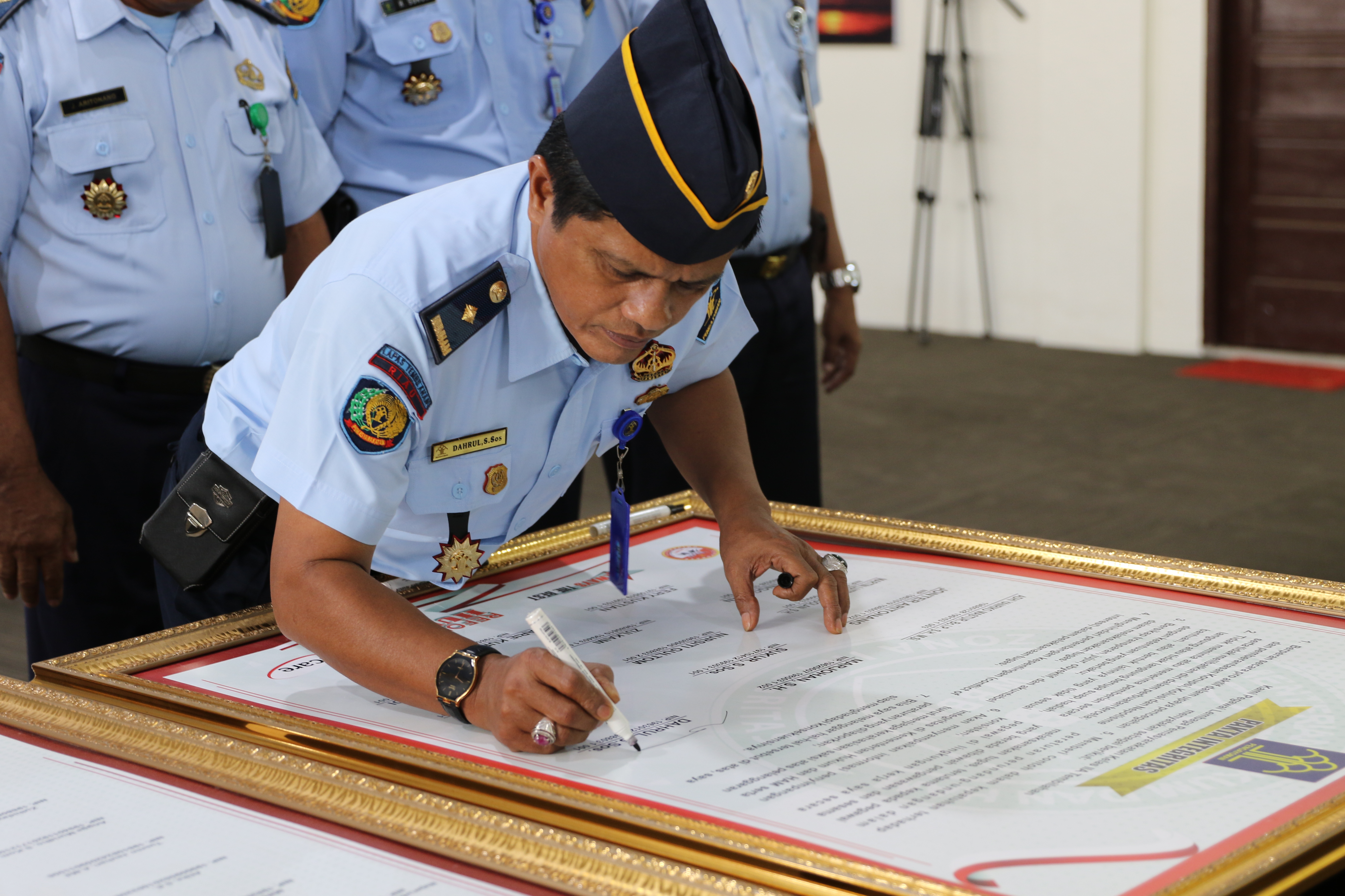 Penandatanganan Pakta Integritas